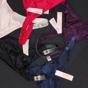 Paquete surtido de 3 tangas Victoria's Secret Original TALLA MEDIANA